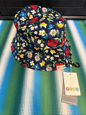 GOGO Navy Floral Reversible Bucket Hat with Red, Yellow & White Blooms